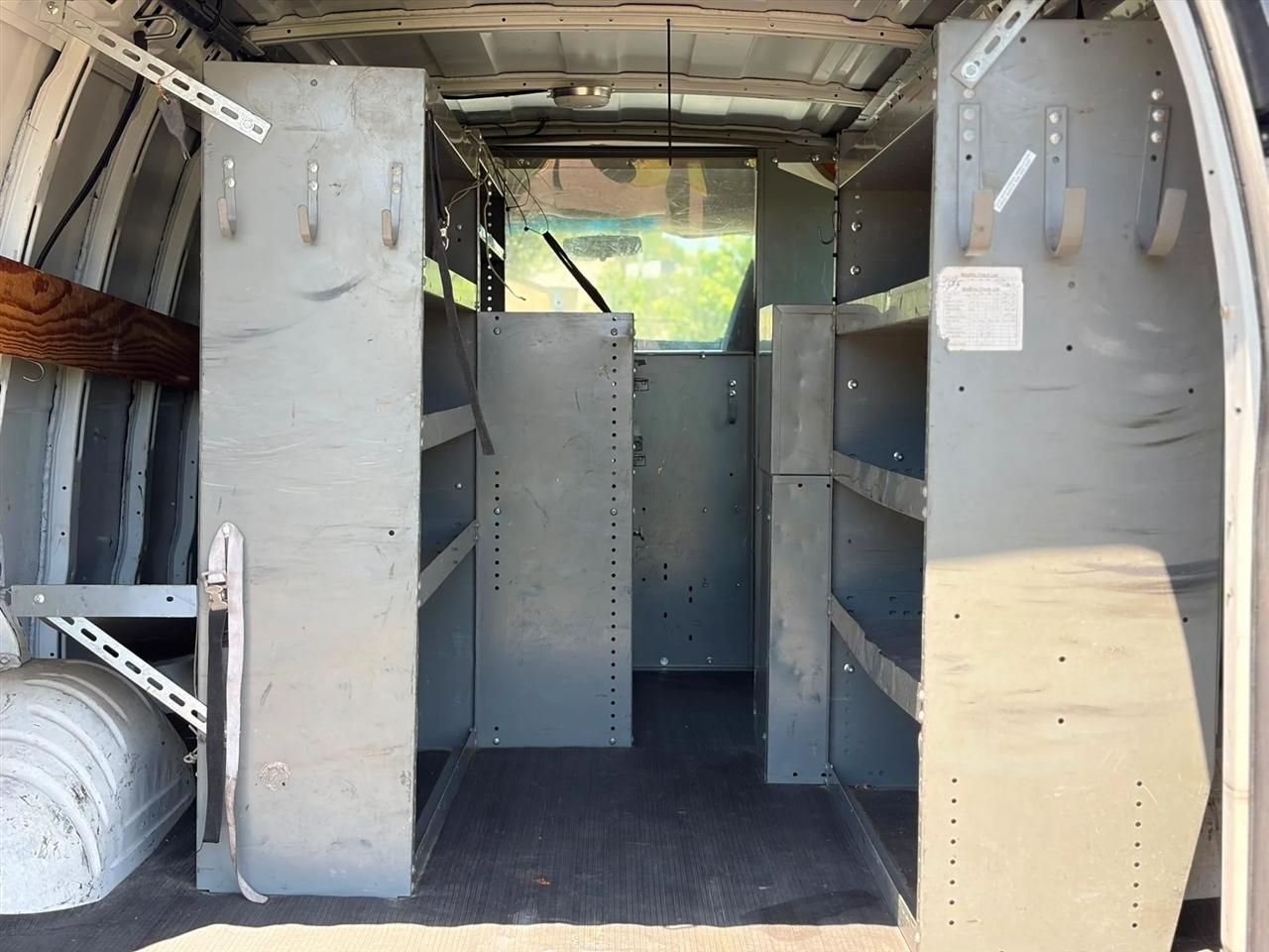 Chevrolet Express Cargo Van RWD 2500 135" 2012