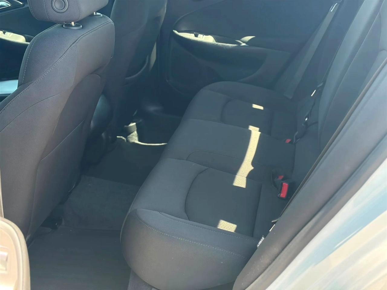 Chevrolet Malibu 4dr Sdn LS w/1FL 2024