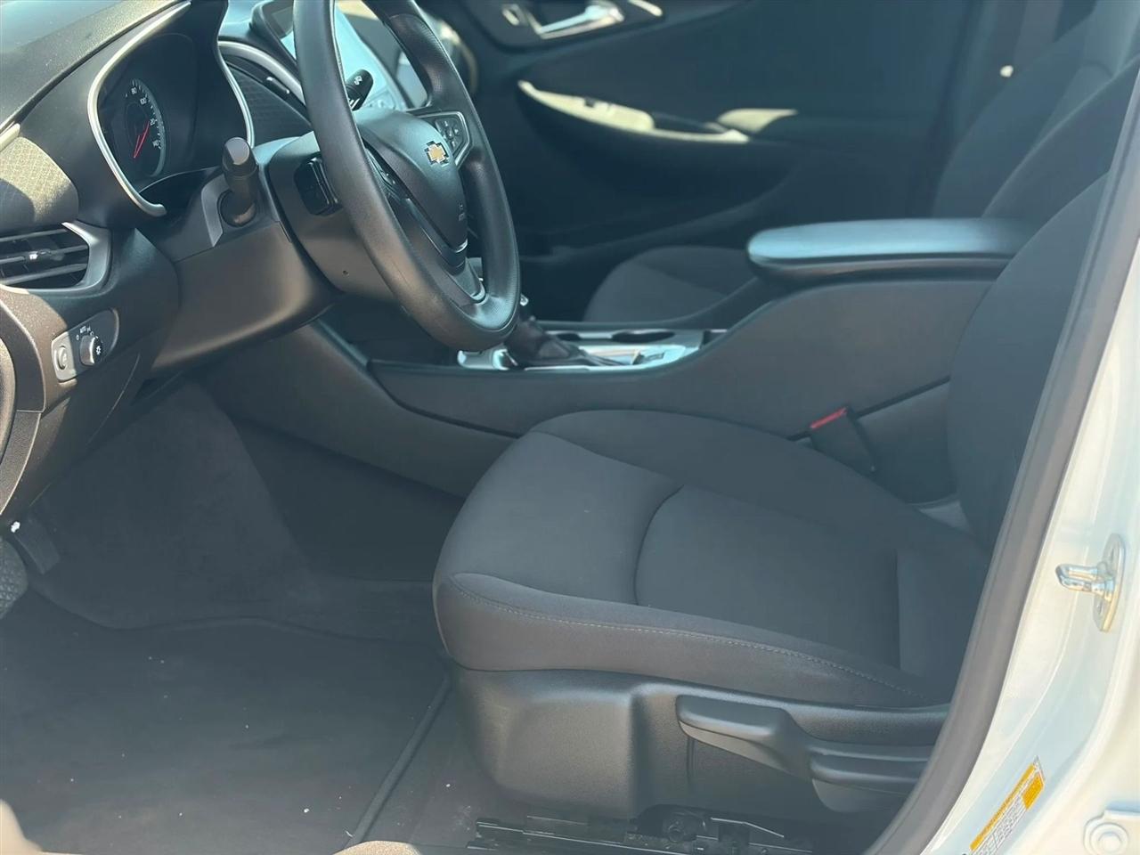 Chevrolet Malibu 4dr Sdn LS w/1FL 2024