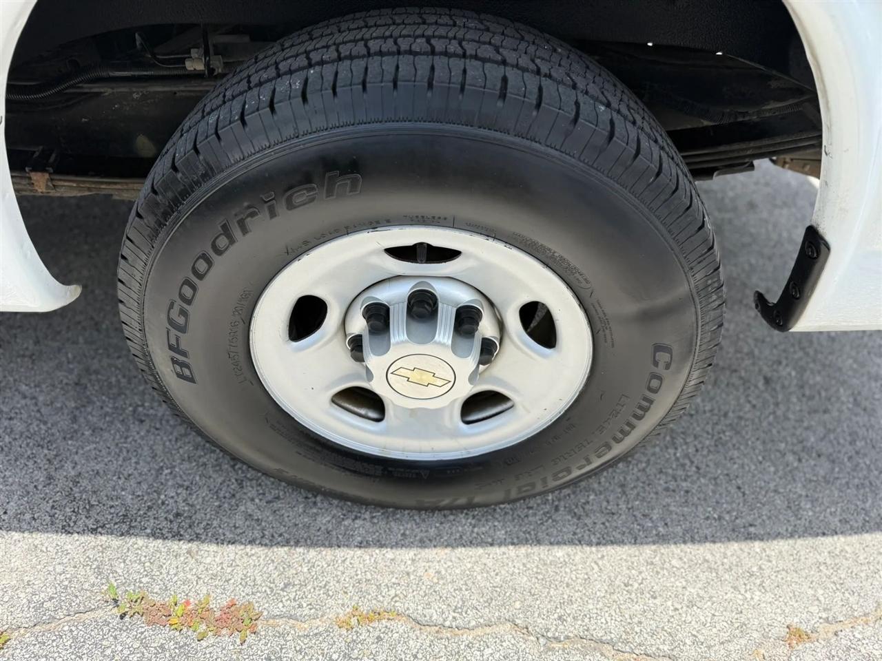 Chevrolet Express Cargo Van RWD 2500 135" 2013