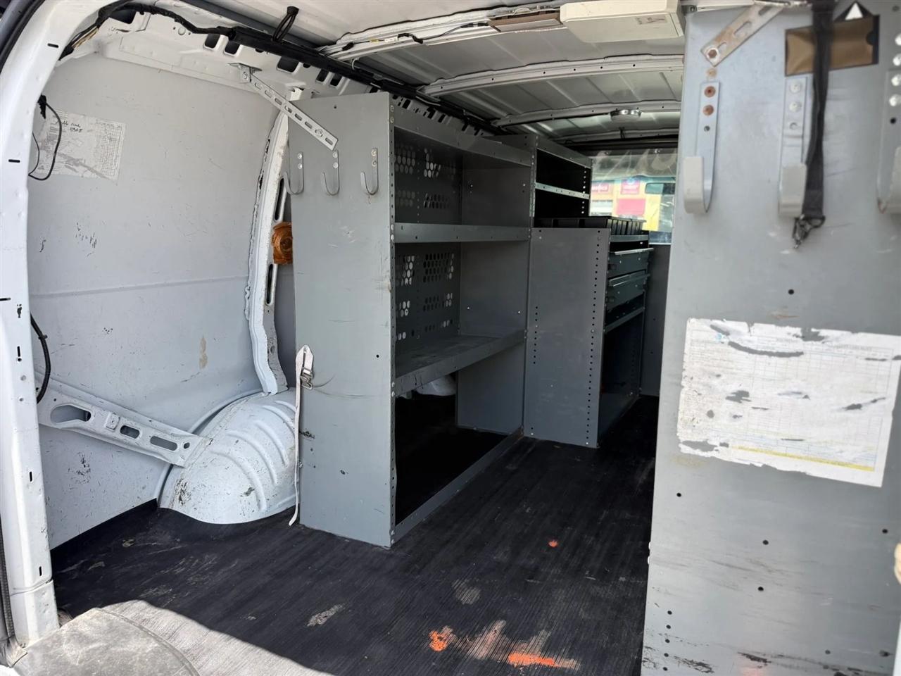 Chevrolet Express Cargo Van RWD 2500 135" 2013