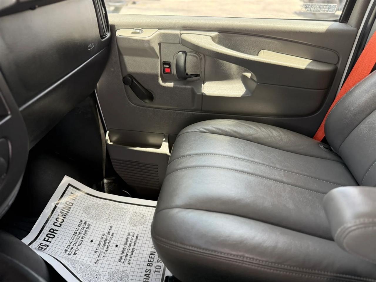 Chevrolet Express Cargo Van RWD 2500 135" 2013