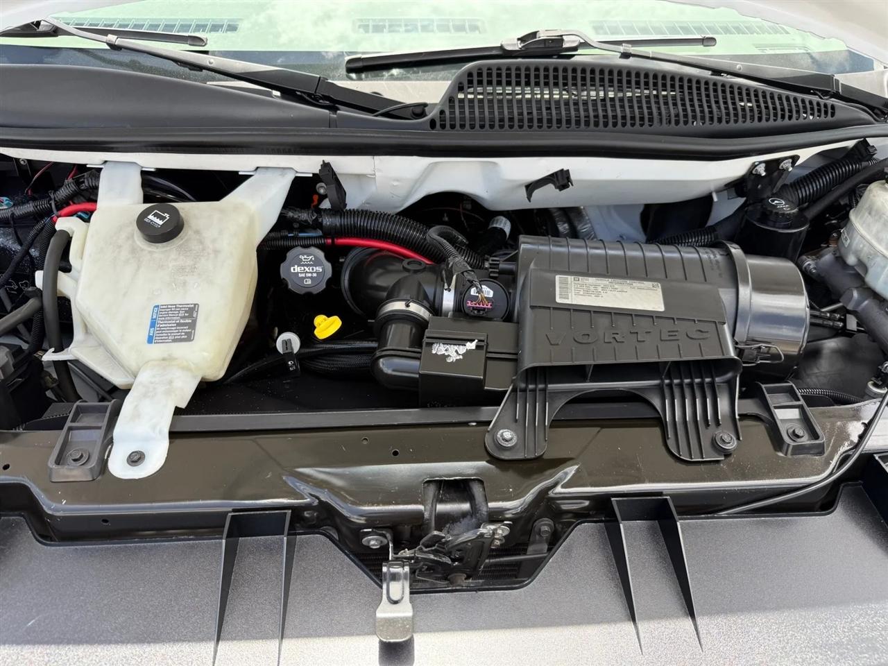 Chevrolet Express Cargo Van RWD 2500 135" 2013