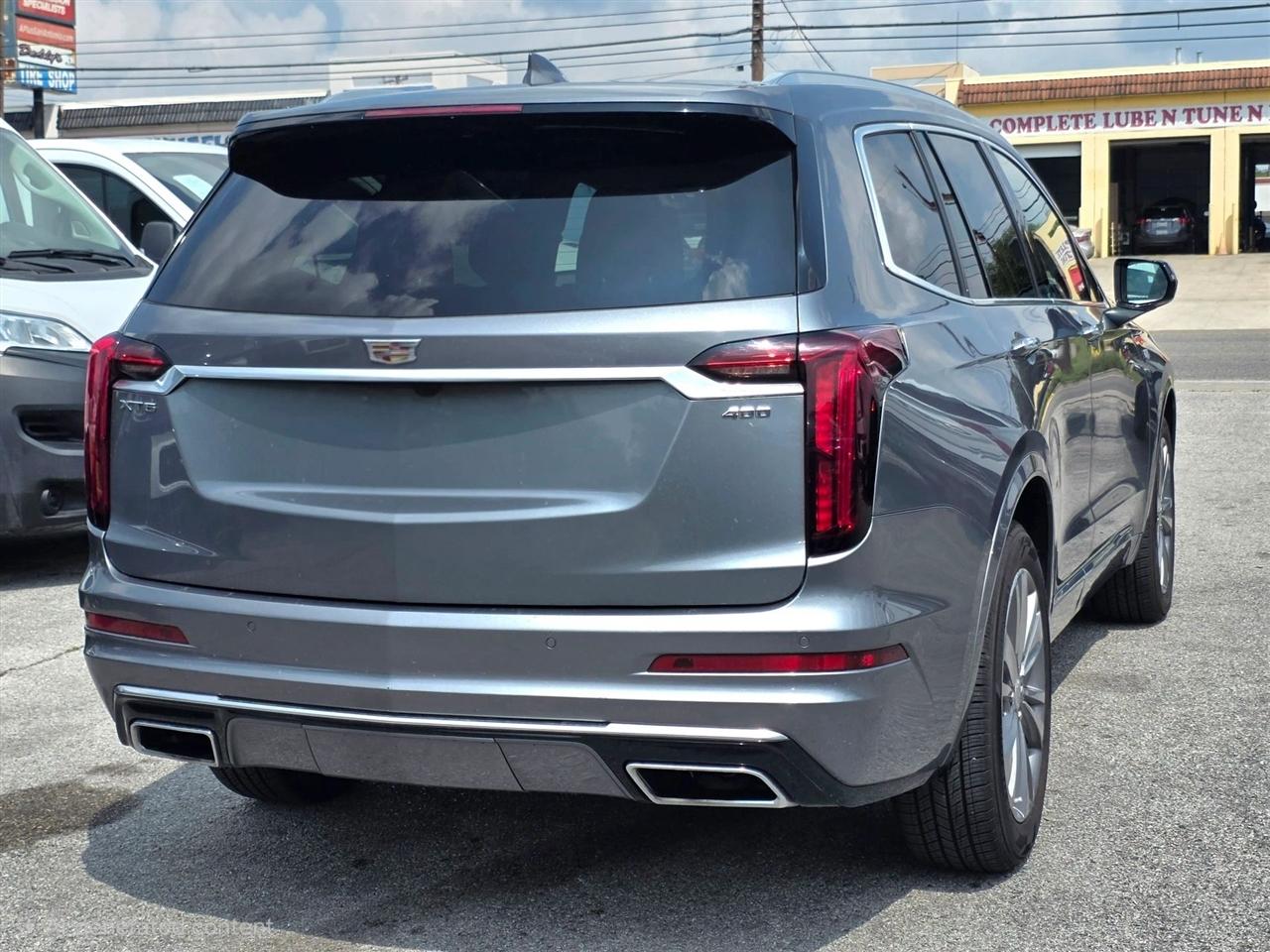 Cadillac XT6 FWD 4dr Premium Luxury 2022