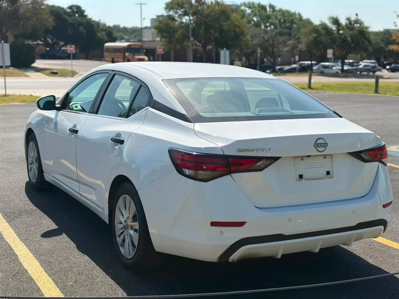 Nissan Sentra S CVT 2024