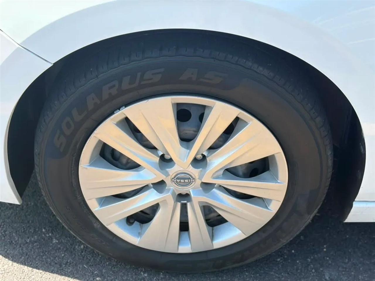Nissan Sentra S CVT 2024