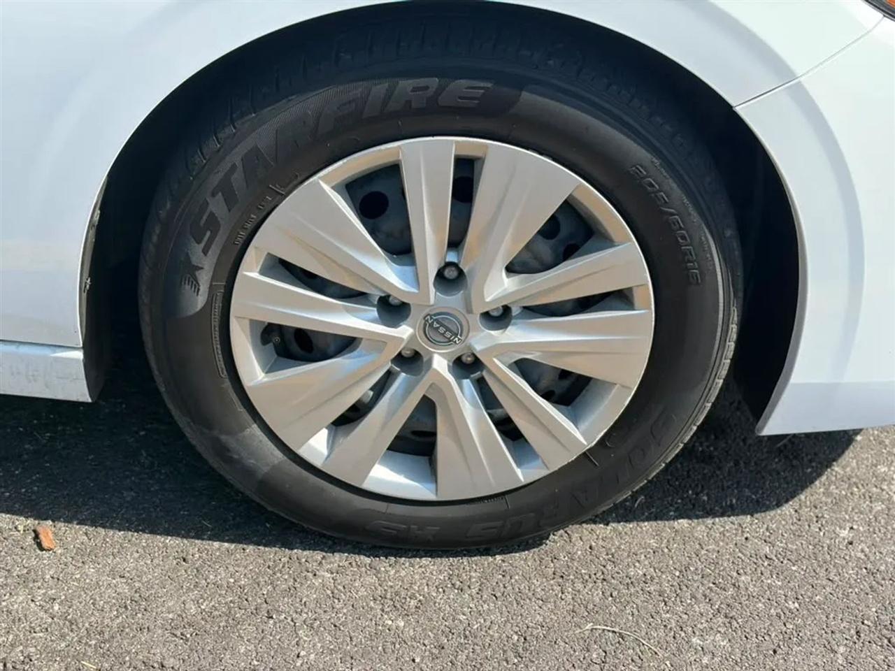 Nissan Sentra S CVT 2024