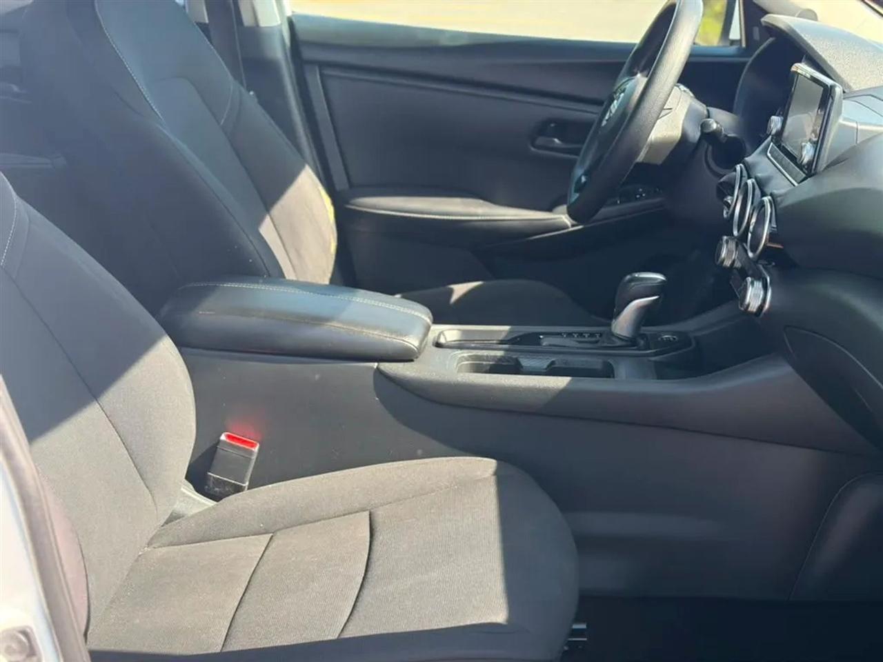 Nissan Sentra S CVT 2024