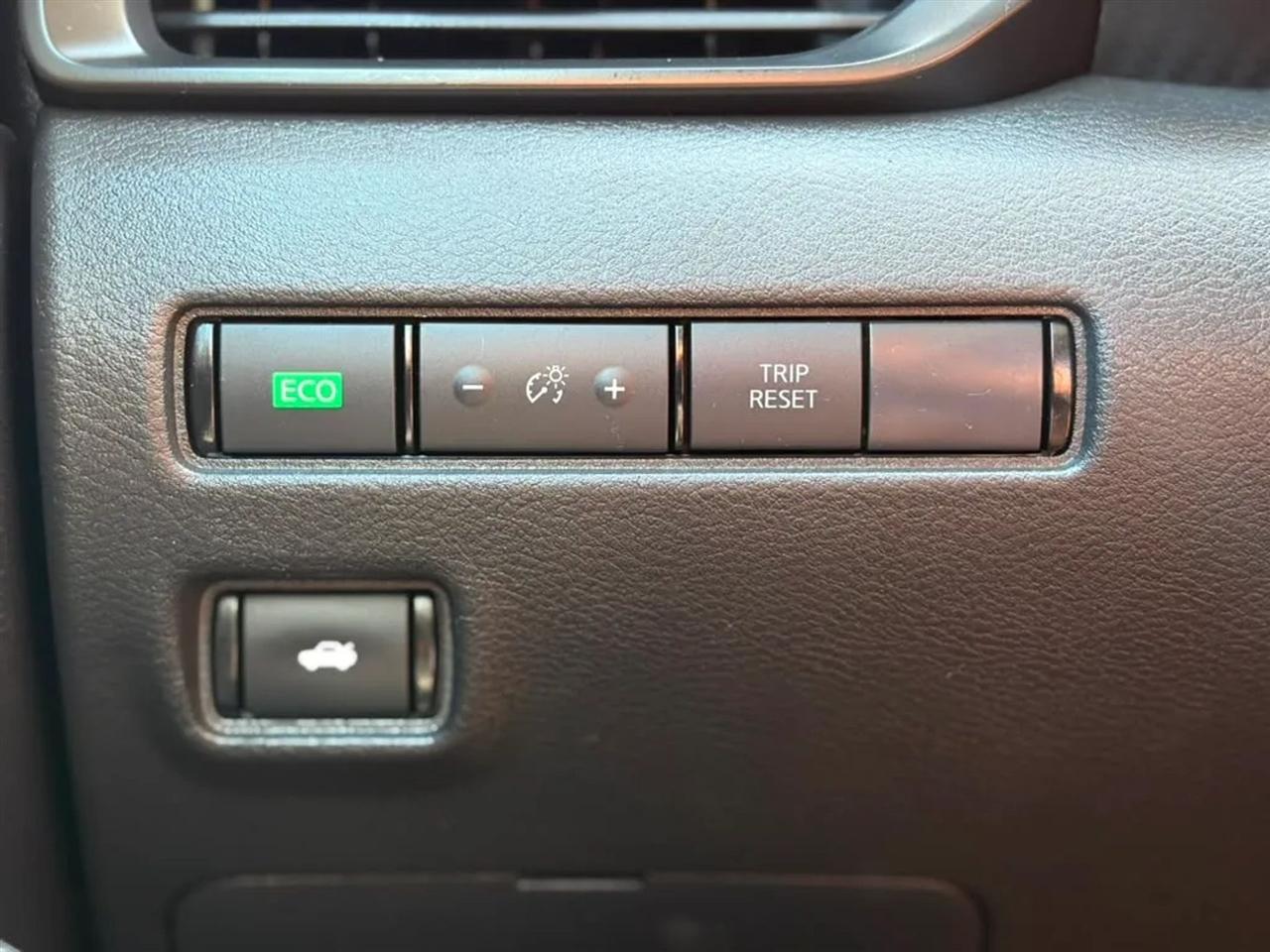Nissan Sentra S CVT 2024