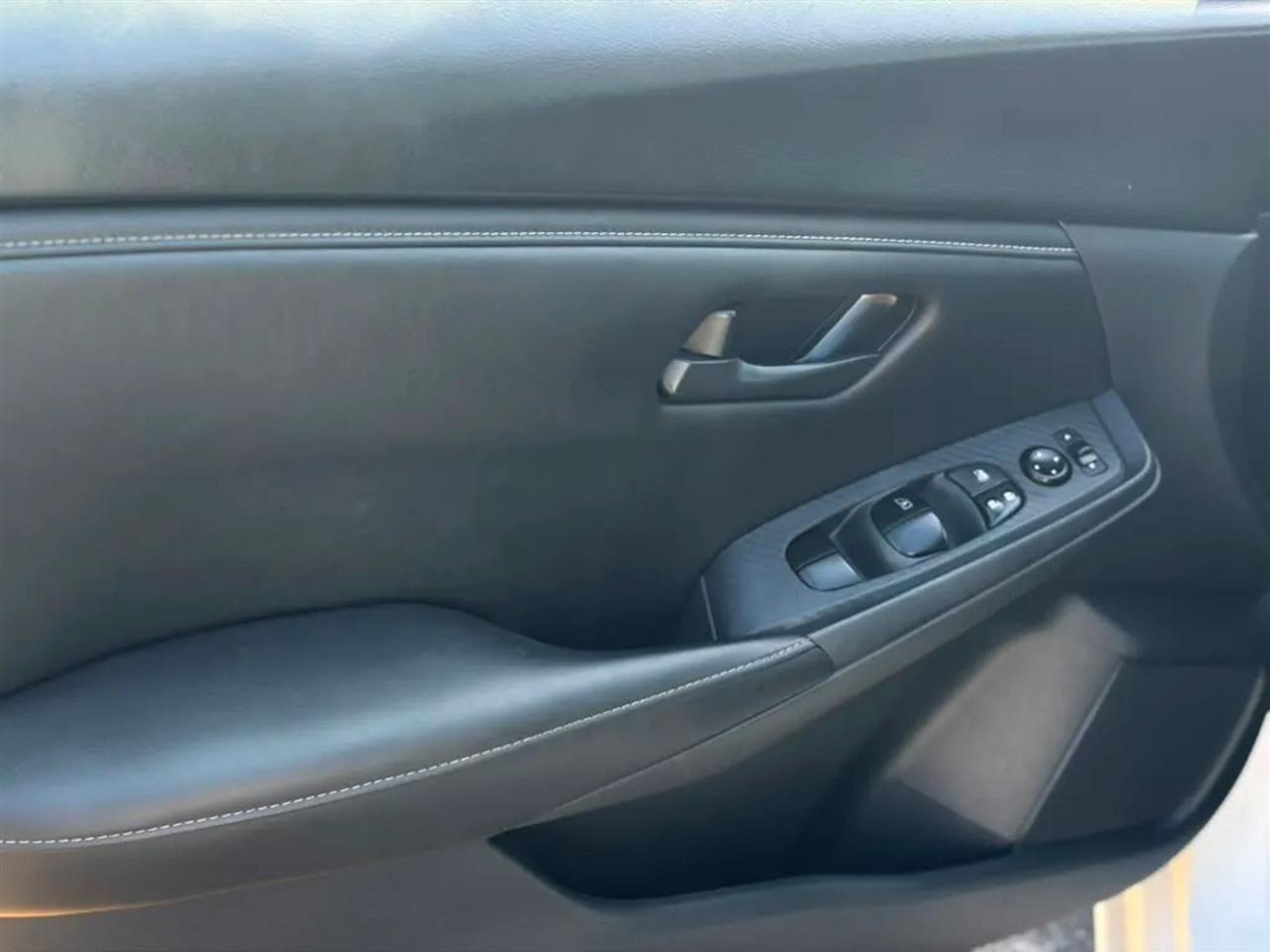 Nissan Sentra S CVT 2024