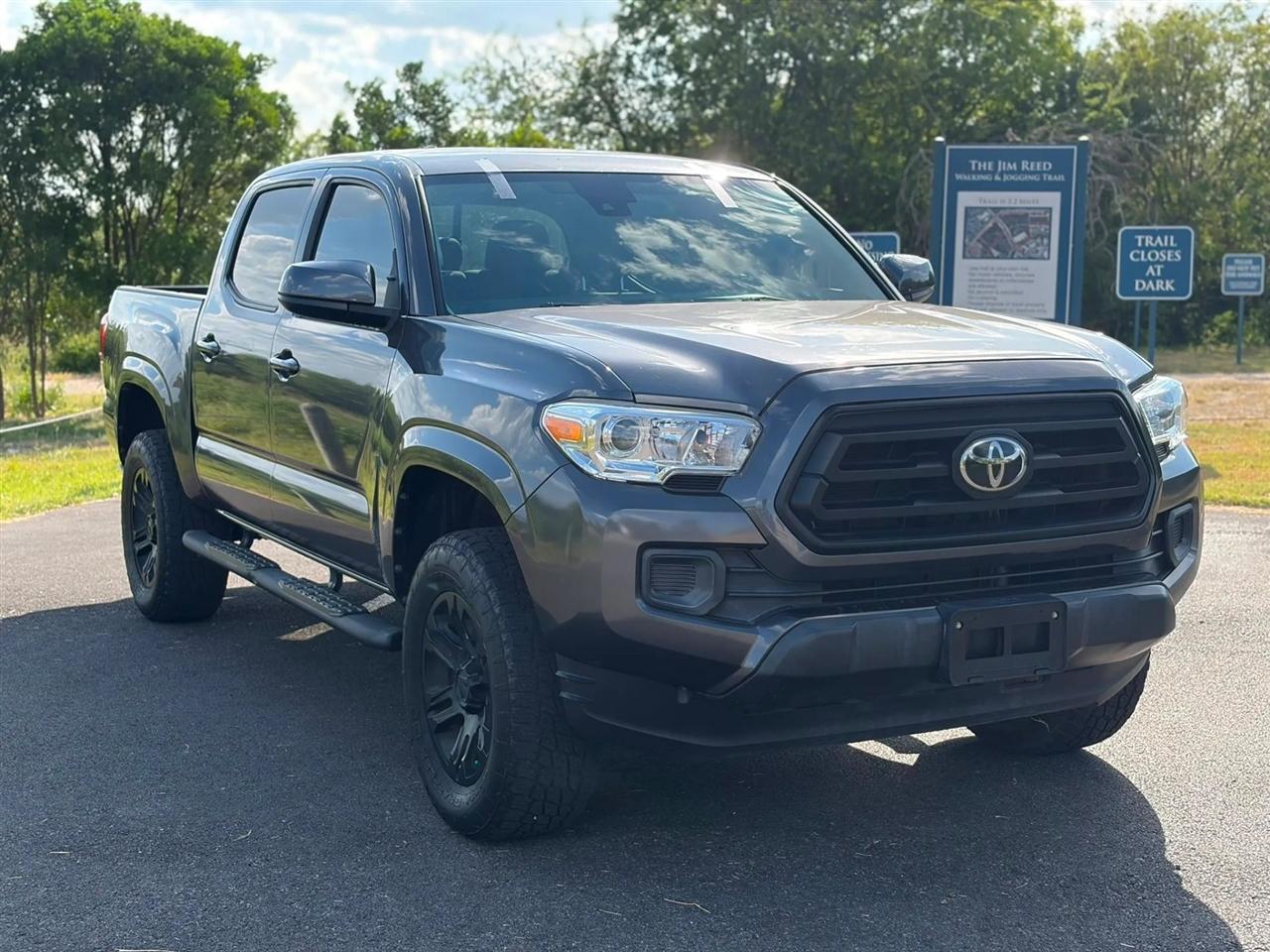 Toyota Tacoma 2WD SR5 Double Cab 5' Bed I4 AT (Natl) 2020