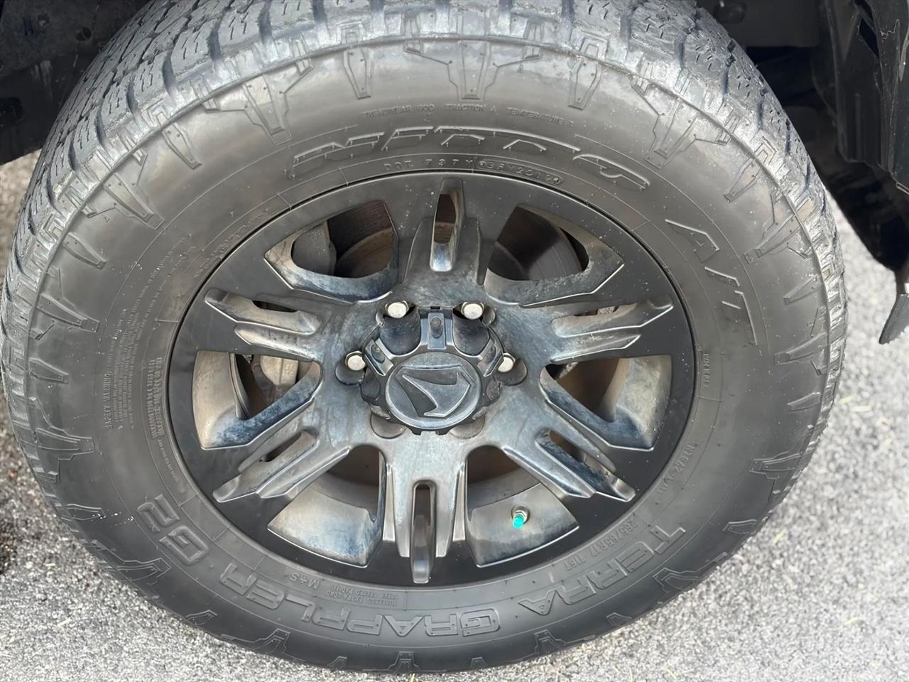 Toyota Tacoma 2WD SR5 Double Cab 5' Bed I4 AT (Natl) 2020