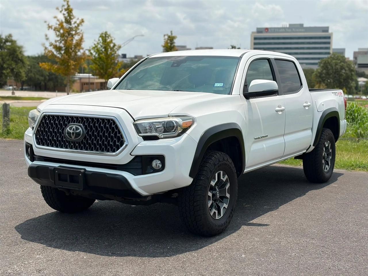 Toyota Tacoma 4WD TRD Off Road Double Cab 5' Bed V6 MT (Natl) 2019