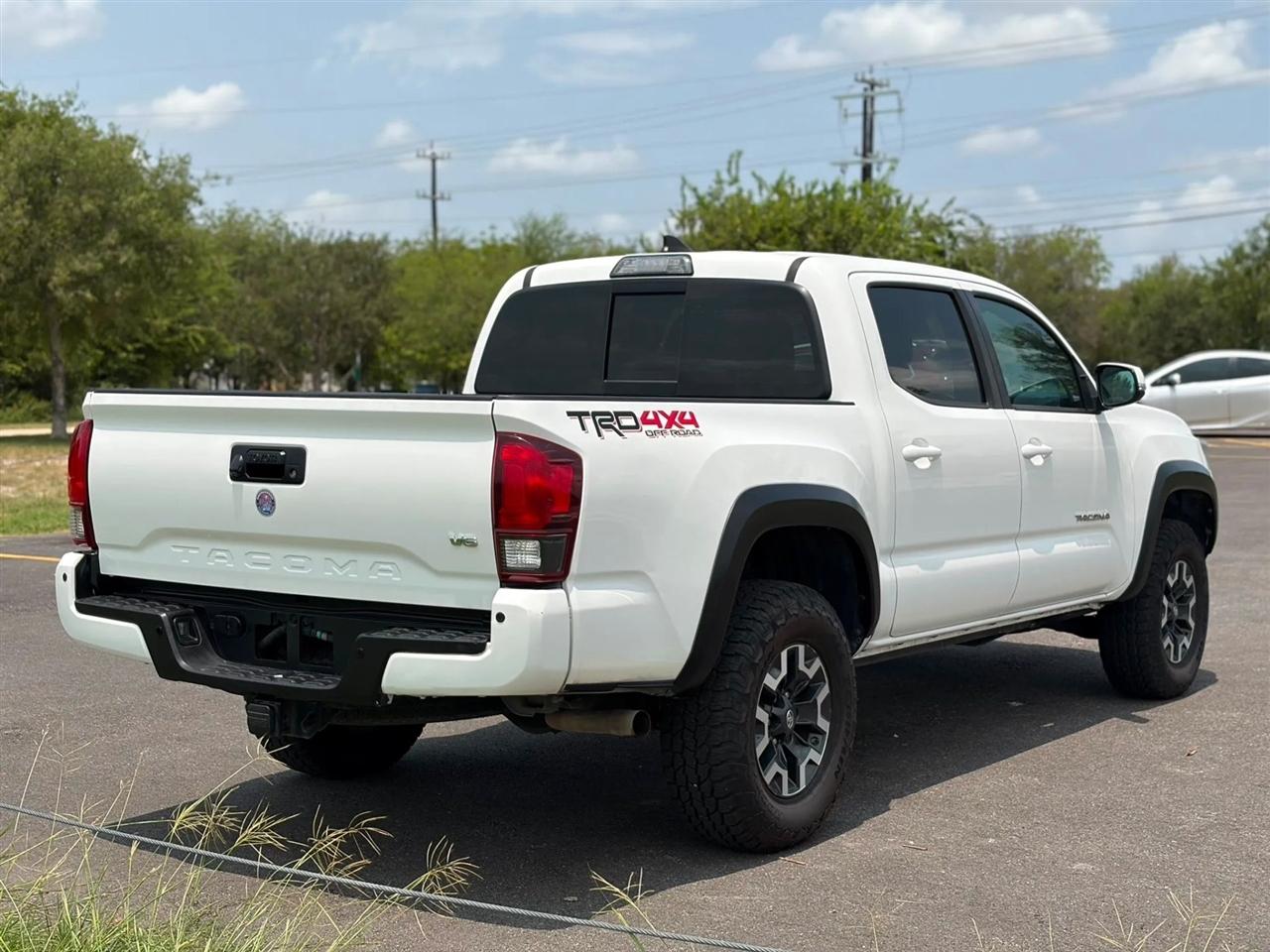 Toyota Tacoma 4WD TRD Off Road Double Cab 5' Bed V6 MT (Natl) 2019