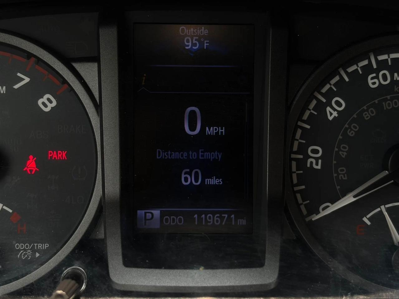 Toyota Tacoma 4WD TRD Off Road Double Cab 5' Bed V6 MT (Natl) 2019