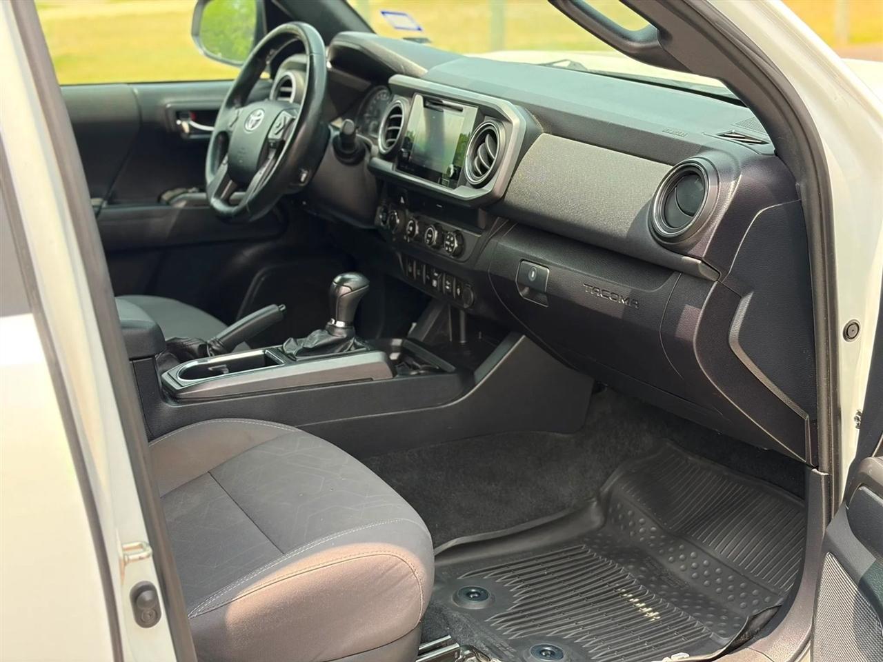 Toyota Tacoma 4WD TRD Off Road Double Cab 5' Bed V6 MT (Natl) 2019