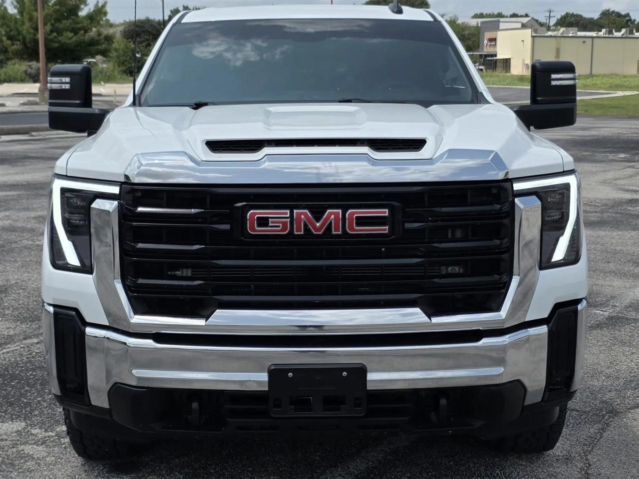 GMC Sierra 2500HD 4WD Crew Cab 159" Pro 2024