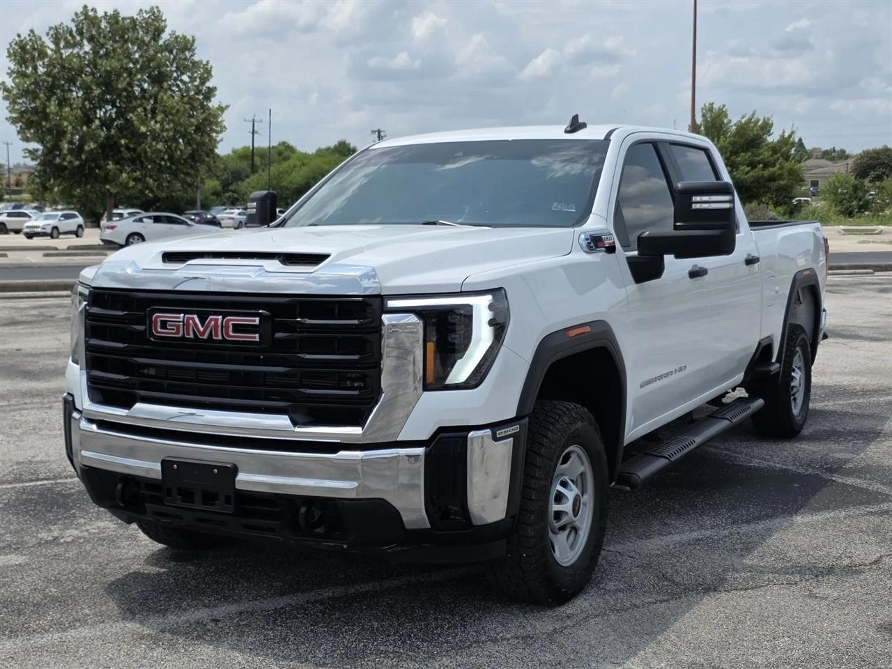 GMC Sierra 2500HD 4WD Crew Cab 159" Pro 2024