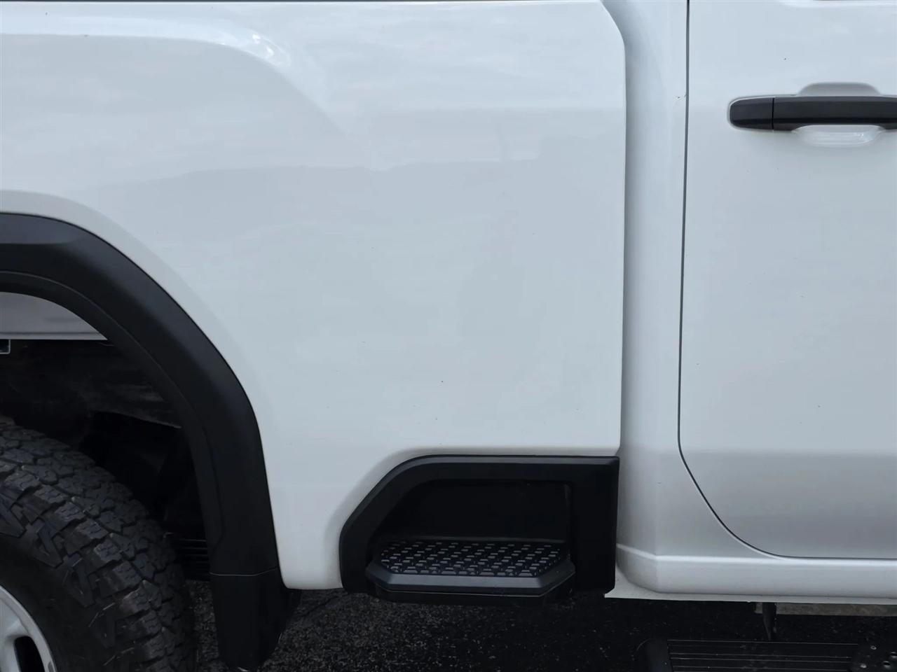 GMC Sierra 2500HD 4WD Crew Cab 159" Pro 2024