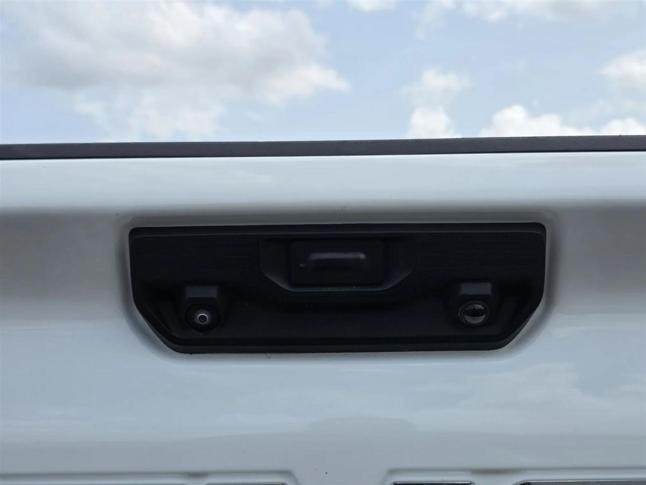 GMC Sierra 2500HD 4WD Crew Cab 159" Pro 2024