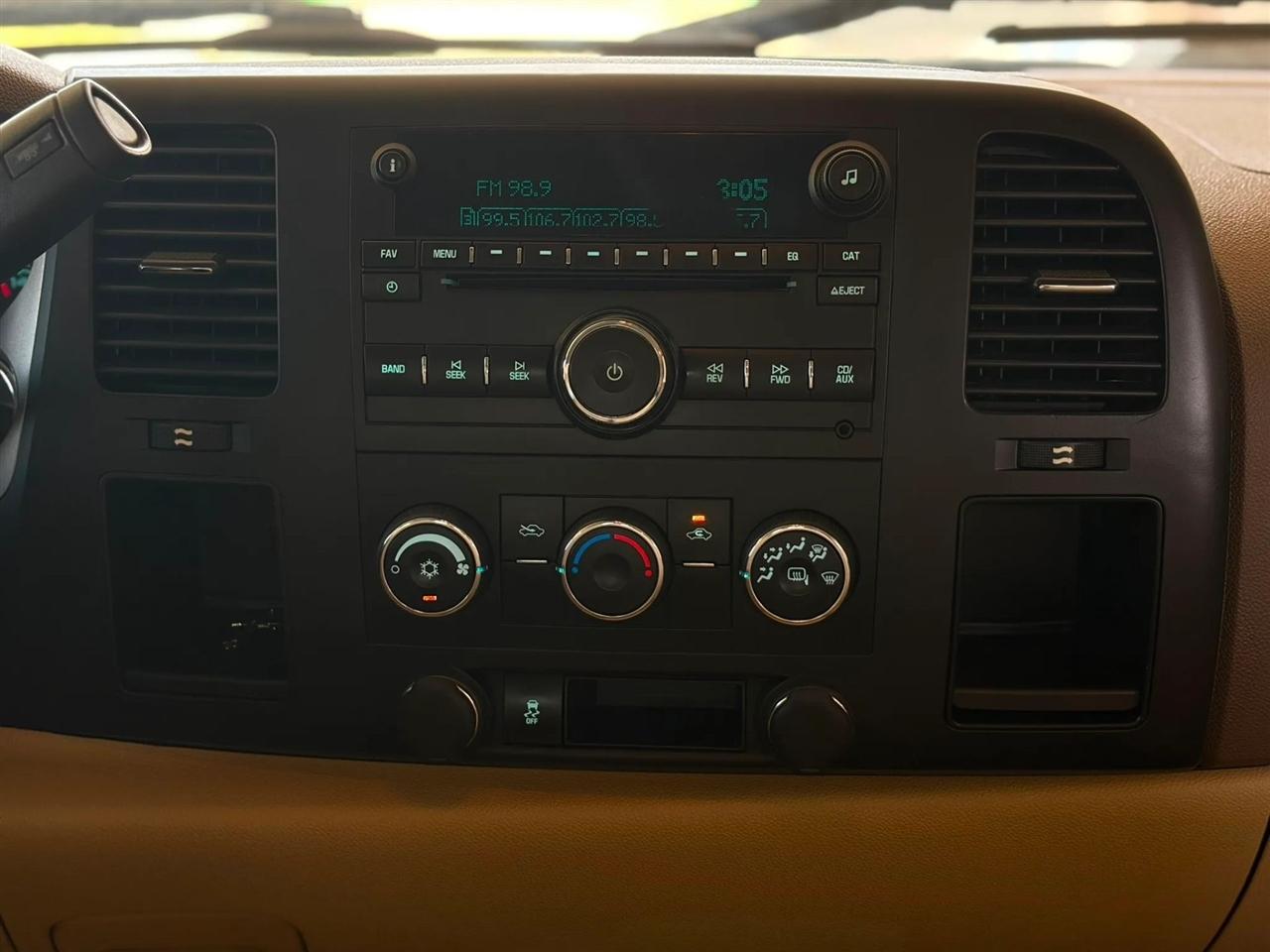 Chevrolet Silverado 1500 2WD Crew Cab 143.5" LT 2012