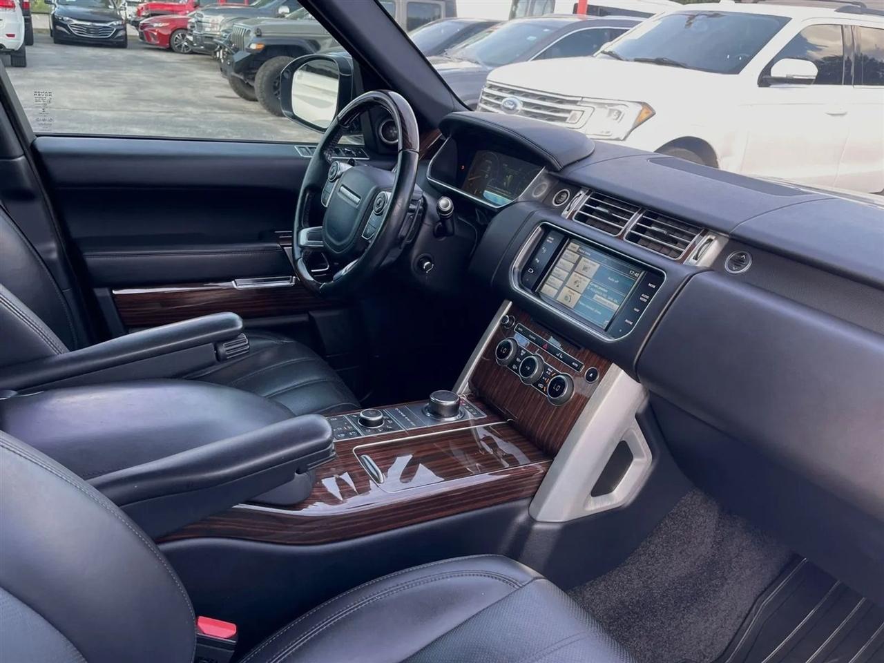 Land Rover Range Rover 4WD 4dr Supercharged 2015