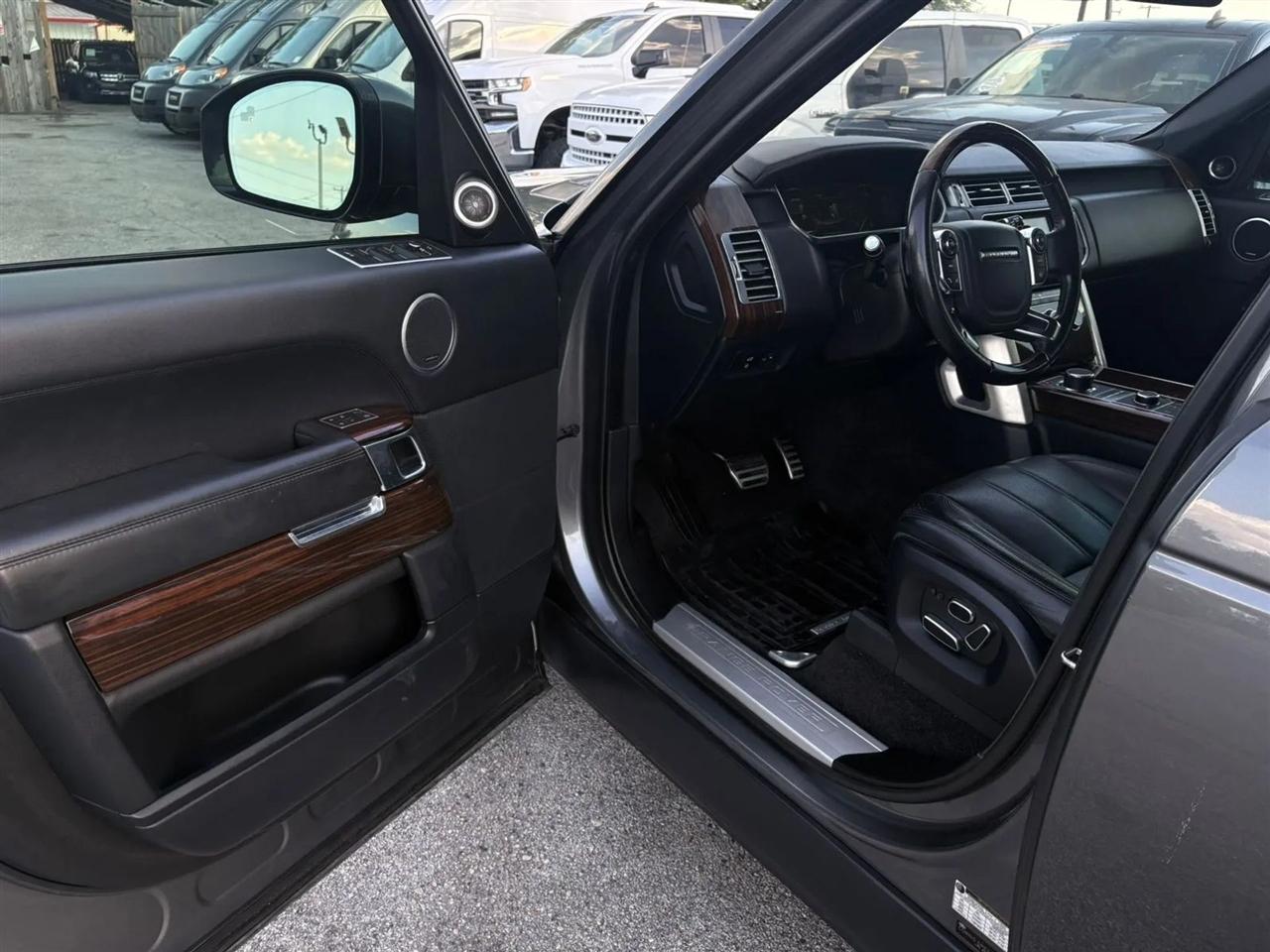 Land Rover Range Rover 4WD 4dr Supercharged 2015