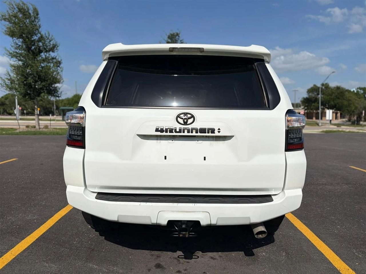 Toyota 4Runner SR5 Premium 2WD (Natl) 2022