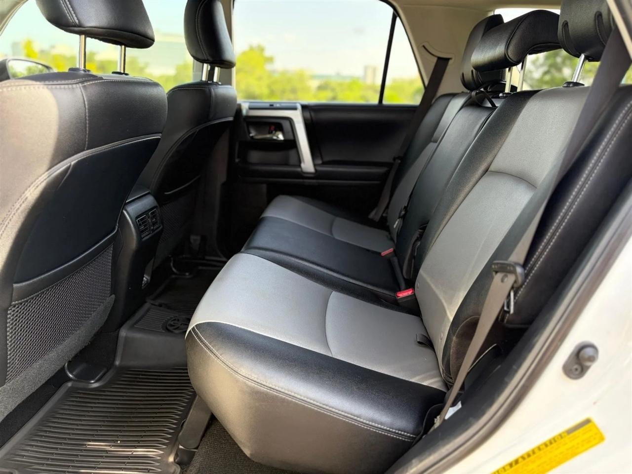 Toyota 4Runner SR5 Premium 2WD (Natl) 2022