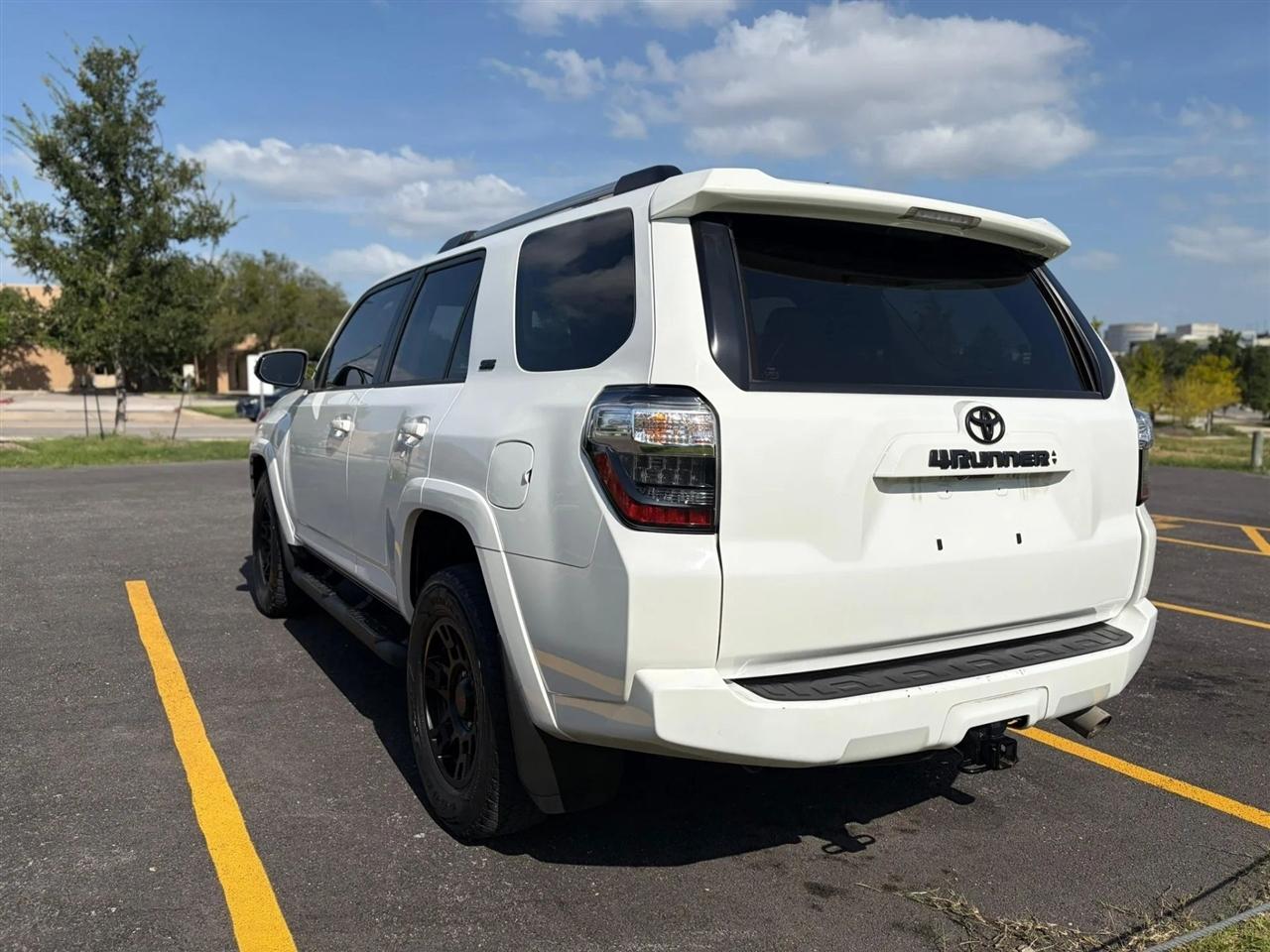 Toyota 4Runner SR5 Premium 2WD (Natl) 2022