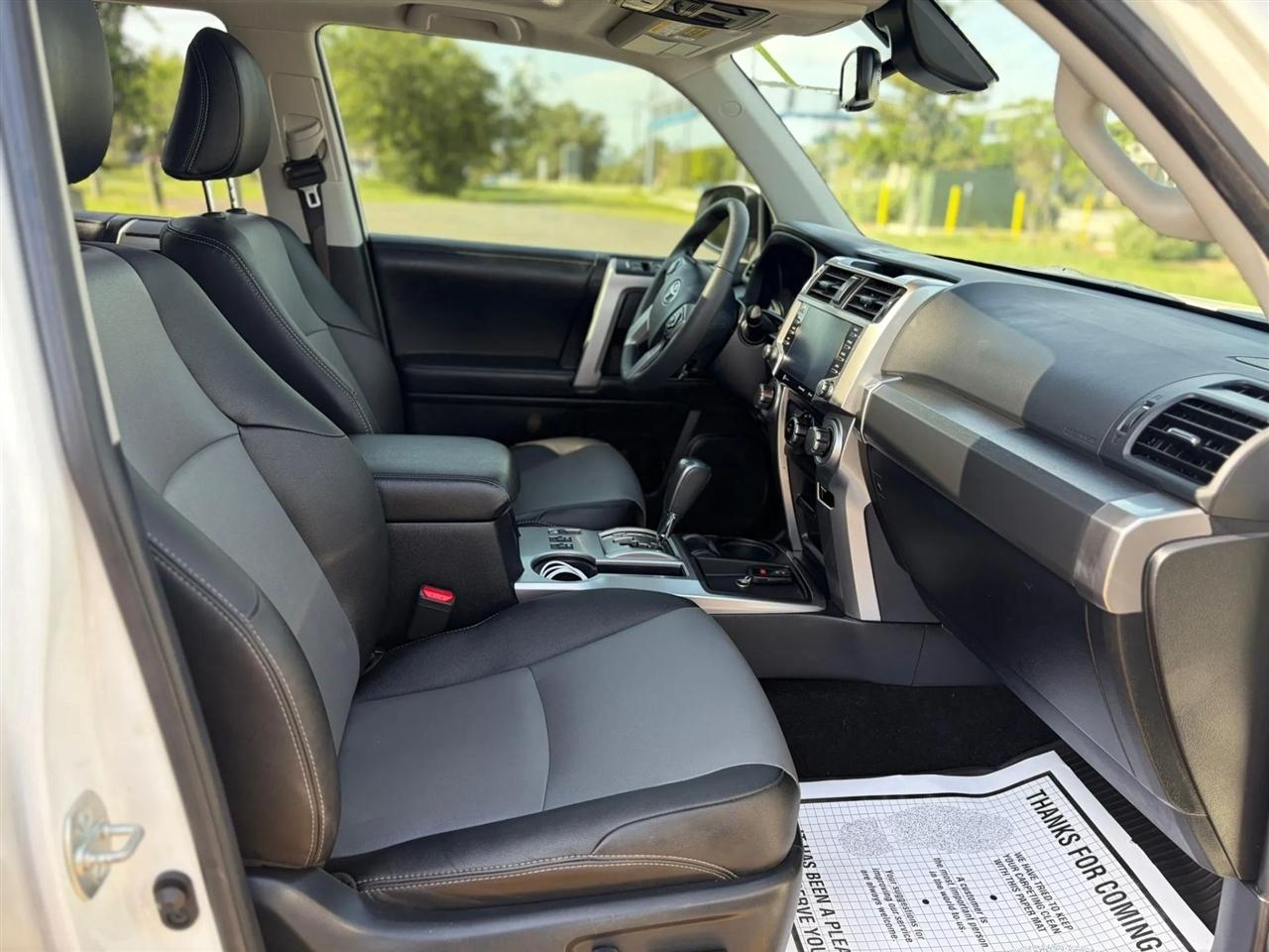 Toyota 4Runner SR5 Premium 2WD (Natl) 2022