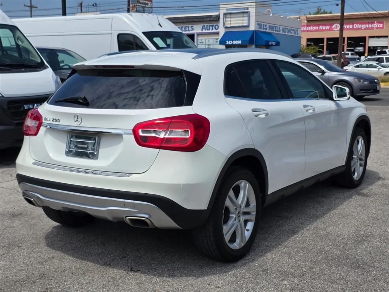 Mercedes-Benz GLA GLA 250 SUV 2019