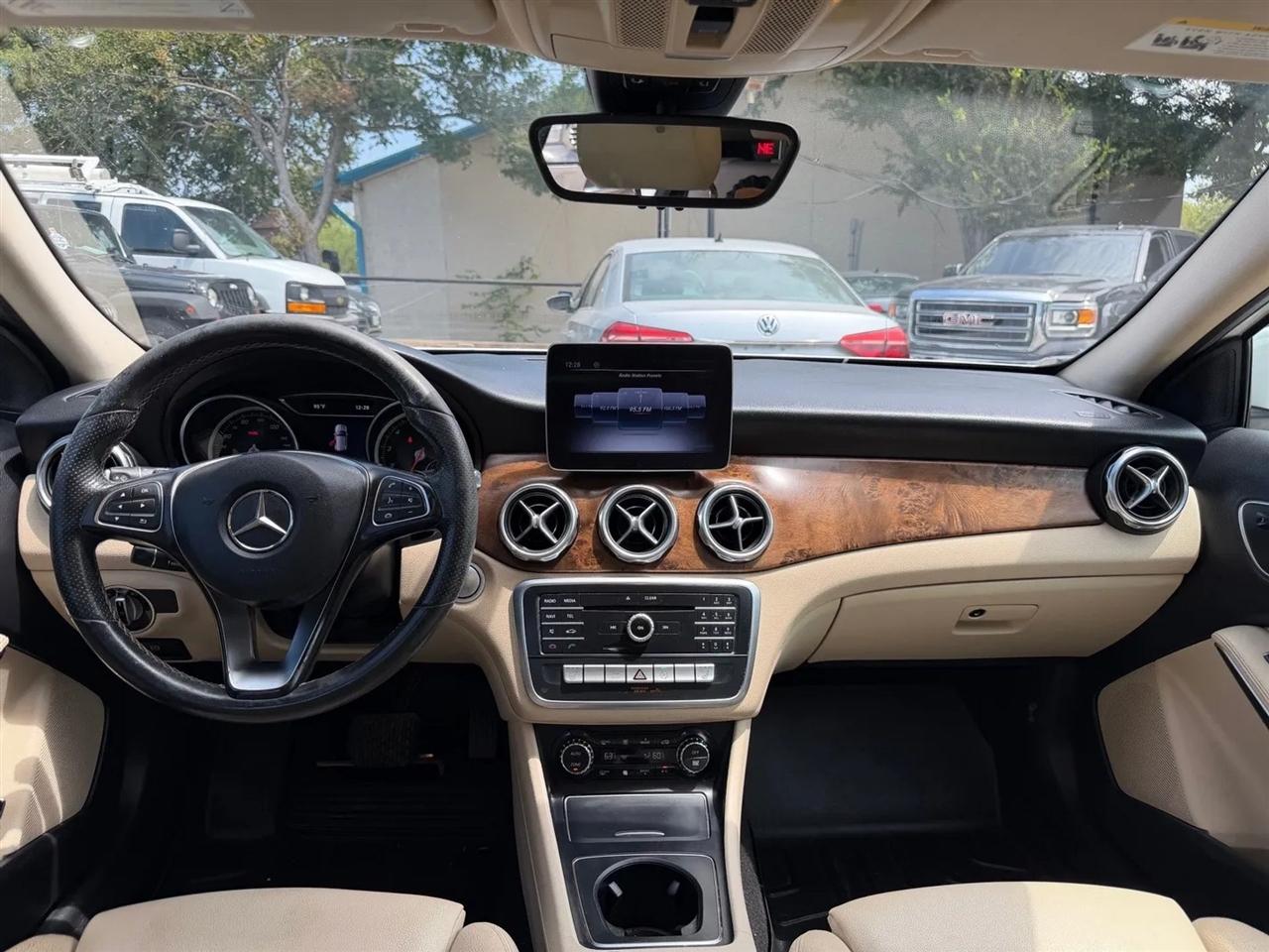 Mercedes-Benz GLA GLA 250 SUV 2019
