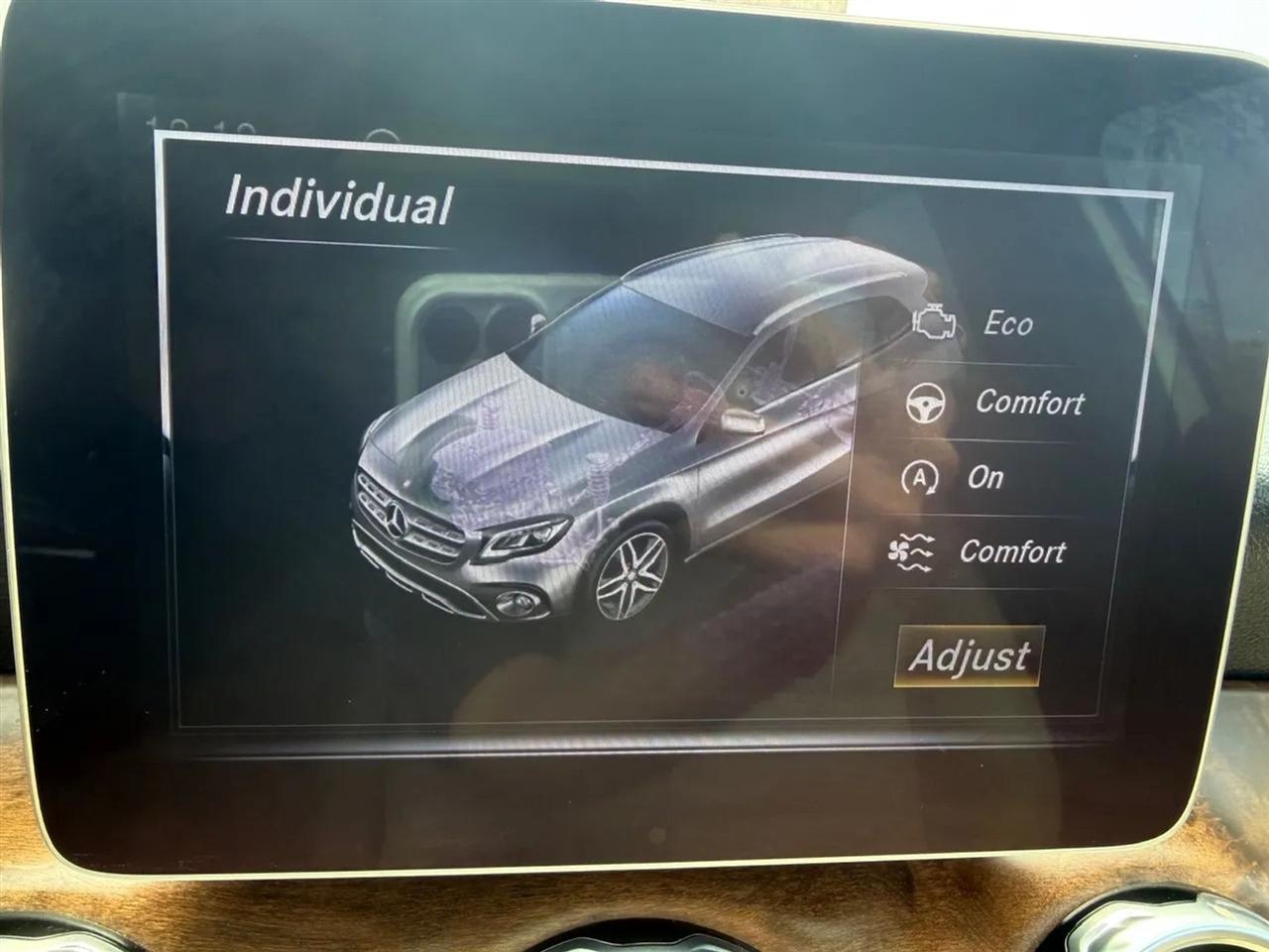 Mercedes-Benz GLA GLA 250 SUV 2019