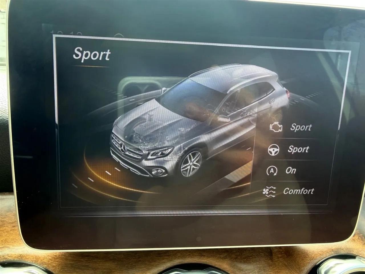 Mercedes-Benz GLA GLA 250 SUV 2019