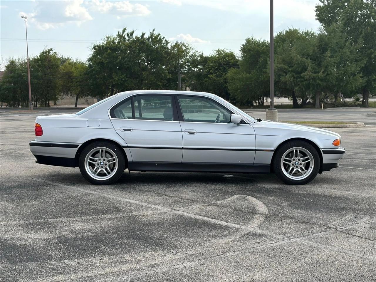 BMW 7 Series 740iA 4dr Sdn 2000