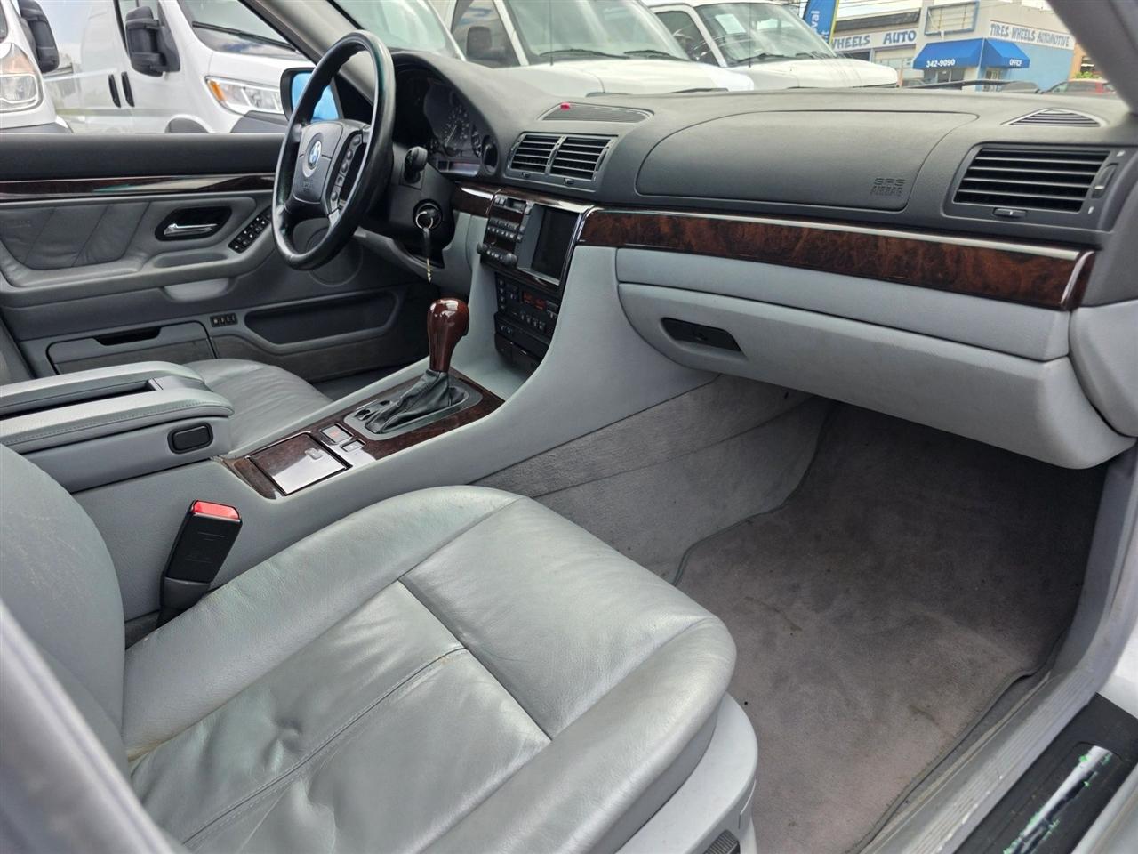 BMW 7 Series 740iA 4dr Sdn 2000