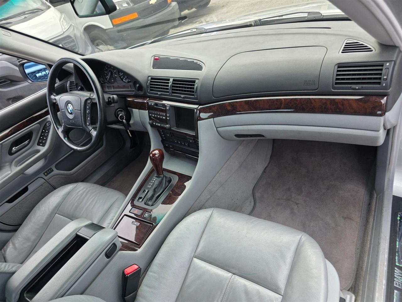 BMW 7 Series 740iA 4dr Sdn 2000