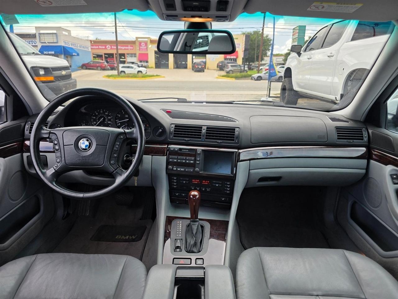 BMW 7 Series 740iA 4dr Sdn 2000