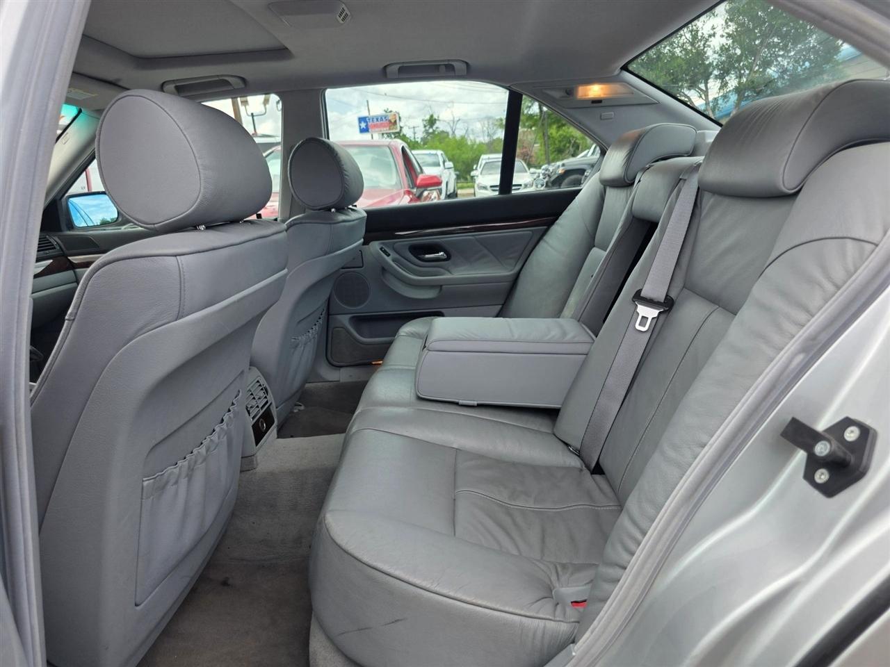 BMW 7 Series 740iA 4dr Sdn 2000