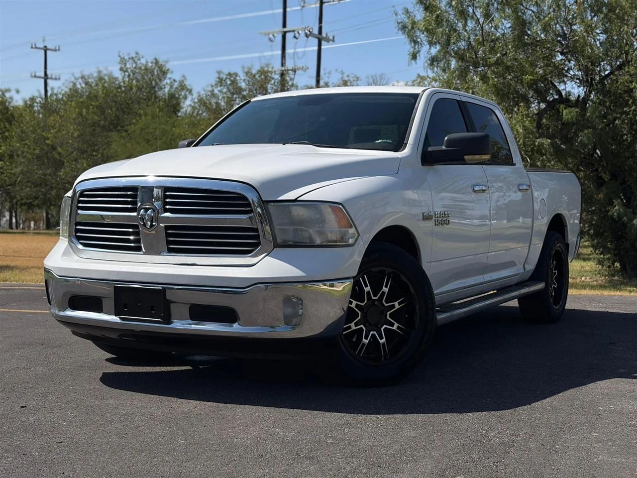 RAM 1500 2WD Crew Cab 140.5" Lone Star 2013