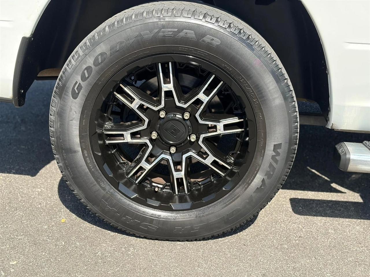 RAM 1500 2WD Crew Cab 140.5" Lone Star 2013