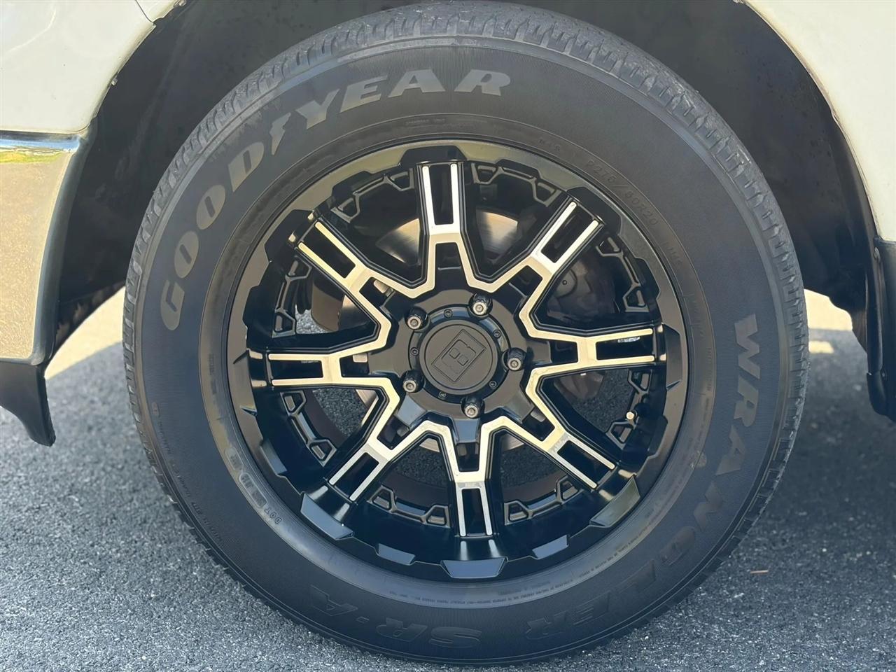 RAM 1500 2WD Crew Cab 140.5" Lone Star 2013
