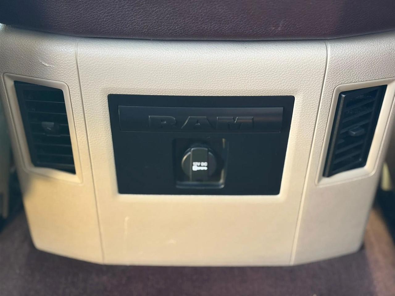RAM 1500 2WD Crew Cab 140.5" Lone Star 2013