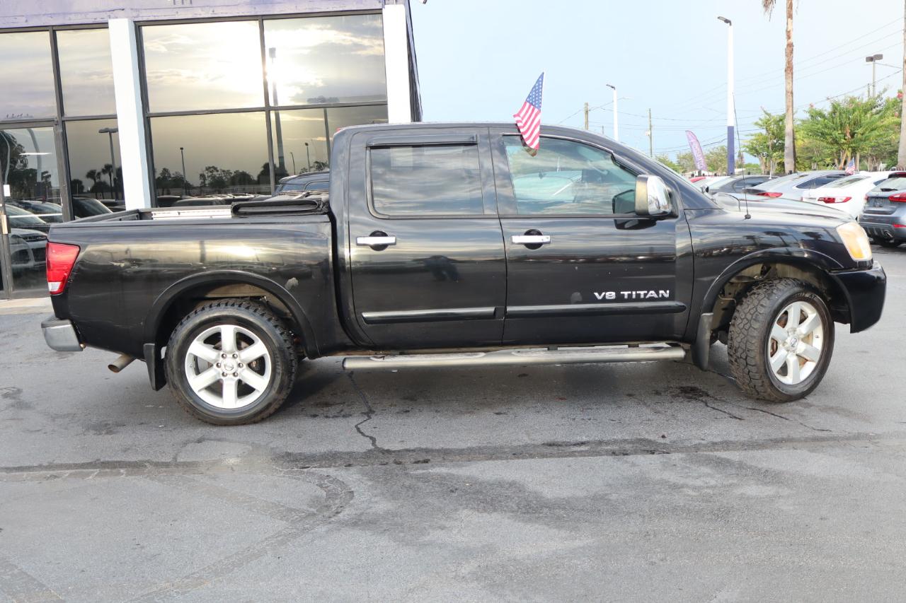 Nissan Titan 2WD Crew Cab SWB SL 2012