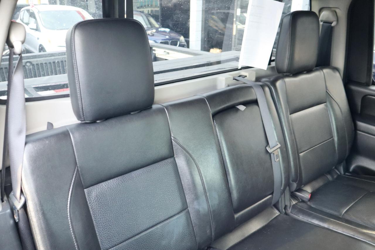 Nissan Titan 2WD Crew Cab SWB SL 2012