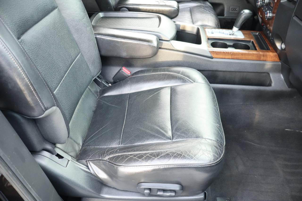 Nissan Titan 2WD Crew Cab SWB SL 2012