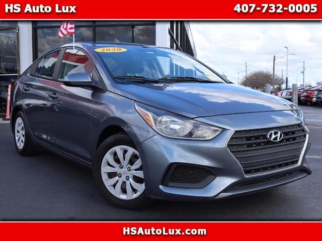 Gray 2020 Hyundai Accent SE Sedan FWD Sedan Front-Wheel Drive Automatic