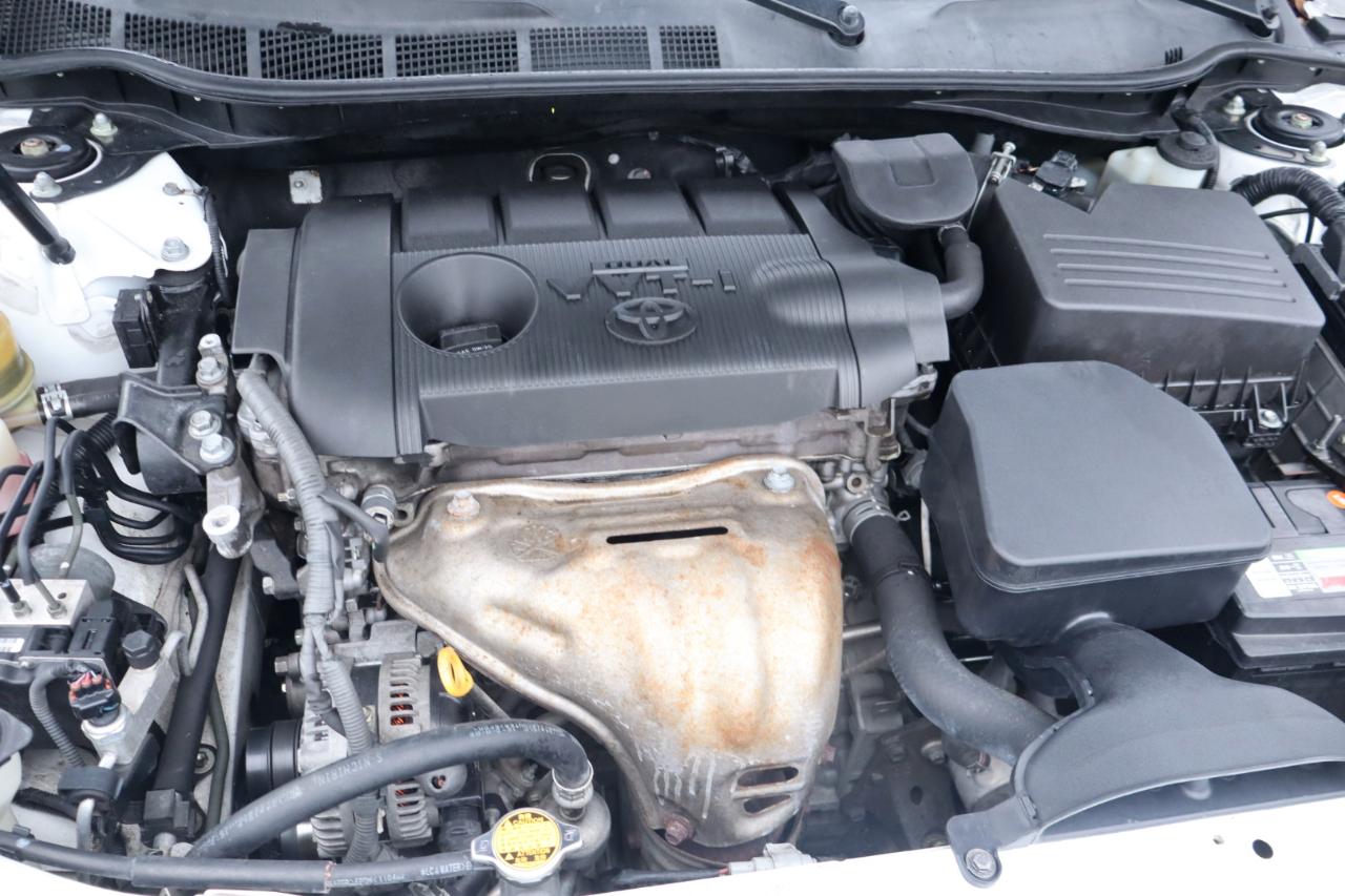 Toyota Camry LE 6-Spd AT 2011