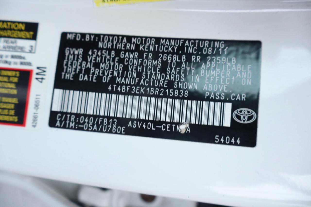 Toyota Camry LE 6-Spd AT 2011